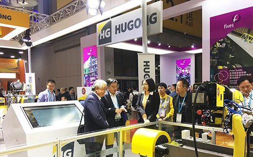 第二届进博会广东省茂名市常务副市长莅临dafa888手机版意大利CEA展位 第二届进博会广东省茂名市常务副市长莅临dafa888手机版意大利CEA展位