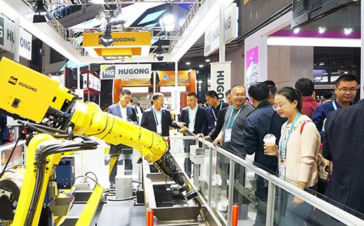 第二届进博会dafa888手机版意大利CEA展位机器人系统受到极大关注 第二届进博会dafa888手机版意大利CEA展位机器人系统受到极大关注